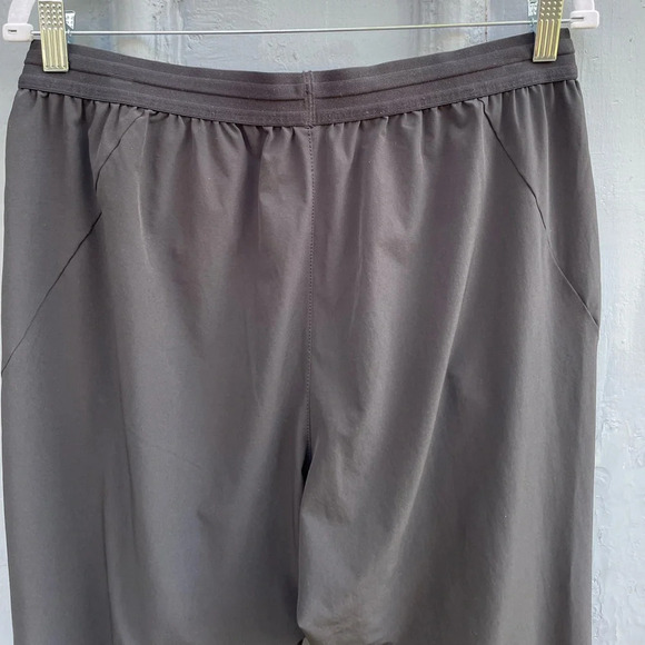 Nike  Women's Essential Running Pants, Black, size Large - Picture 13 of 16